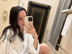 Watch ohhangel´s Live Show on BongaCams