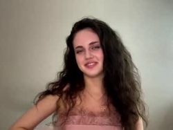 Watch farrahburde´s Live Show on Chaturbate