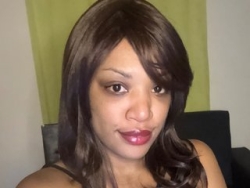 thekelliecapri is Live on ItsLive: Add me to your favorites so you can send me a Private Message and schedule a voice or video call when I am offline. Watch thekelliecapri´s Live Show on ItsLive