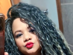 Watch Carlabrasil´s Live Show on BongaCams