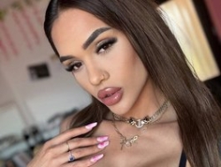 Watch ExoticTala´s Live Show on BongaCams