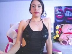 Watch lika_little3´s Live Show on Chaturbate