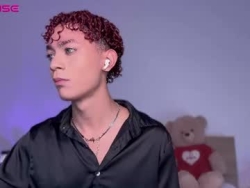 Watch andreynmw´s Live Show on Chaturbate