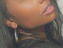 Watch VieveNite´s Live Show on ItsLive