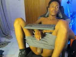 Watch ikaro_blue´s Live Show on Chaturbate