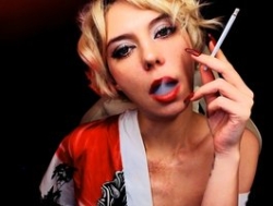 Watch blondeiceann´s Live Show on BongaCams