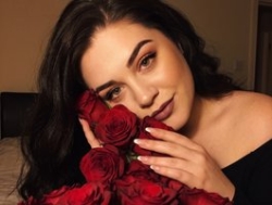 Watch AnnaVictoriaa´s Live Show on BongaCams