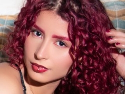 Watch AgataLiz´s Live Show on ItsLive