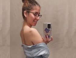 Watch LittleSammy´s Live Show on BongaCams