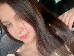 Watch Golyboglazkaa´s Live Show on BongaCams