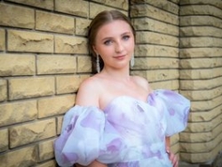 Watch BambiSindoni´s Live Show on BongaCams