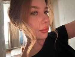 Watch AliceGrand´s Live Show on BongaCams