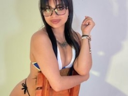 Watch ViolettaRousse´s Live Show on BongaCams