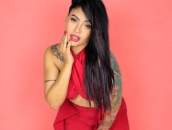 Watch RileyWomms´s Live Show on BongaCams