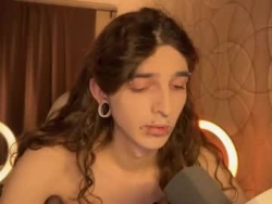Watch kriisp´s Live Show on Chaturbate