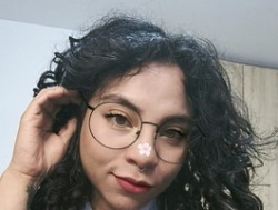 Watch Violetsmmithh´s Livestream and Chat