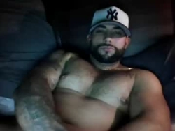 Watch cuban256685´s Live Show on Chaturbate