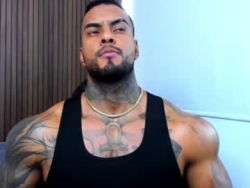 Watch johnbelt_´s Live Show on Chaturbate