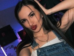 Watch Supergirl7771´s Livestream and Chat