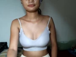 Watch ursweetereca18´s Live Show on Chaturbate