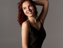 Watch PollyHiller´s Live Show on BongaCams