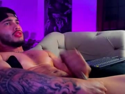 Watch vincentblack_´s Live Webcam Chat Room