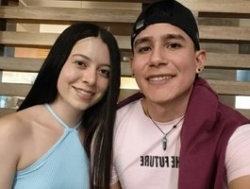 Watch ethan-chloee´s Live Show on BongaCams