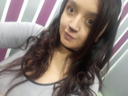Watch maliihott4u´s Live Show on BongaCams