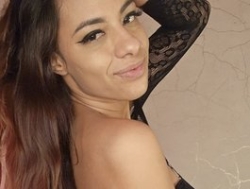 Watch sisi-von-dee´s Live Show on BongaCams