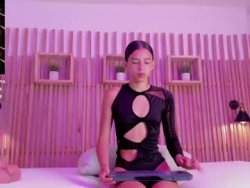 Watch valeska_wins´s Live Show on Chaturbate