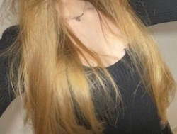 Watch Annanxia´s Live Show on BongaCams