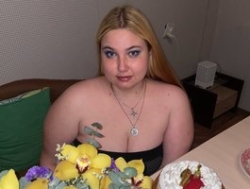 Watch Boolochkaa´s Live Show on BongaCams