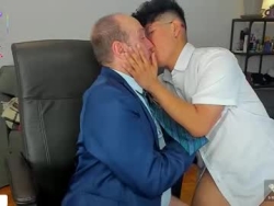 Watch lajose52´s Live Show on Chaturbate