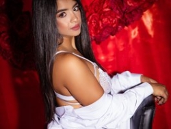 Watch SunnyGilmore´s Live Show on BongaCams