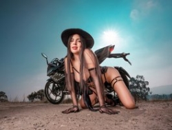 Watch miasecretmodel´s Live Show on BongaCams