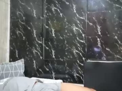Watch hunkykeanu69´s Live Show on Chaturbate