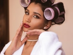 Watch BellaCarteer´s Live Show on BongaCams