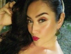 Watch MeganHotCurvy´s Live Show on BongaCams