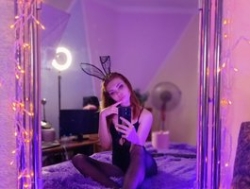 Watch Magic-Alice´s Live Show on BongaCams