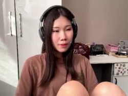 Watch carolinadalegowski´s Live Show on Chaturbate