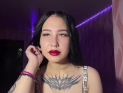 Watch margartvanhyning´s Live Show on Chaturbate