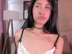 Watch moonlight_brat´s Live Show on Chaturbate