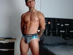 Watch erosscott´s Live Show on Chaturbate