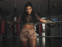 Watch charlotte-Cox´s Live Show on BongaCams