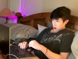 Watch hottiewithabody101´s Live Show on Chaturbate