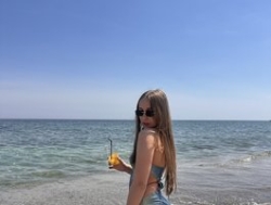 Watch EvaRenard´s Live Show on BongaCams