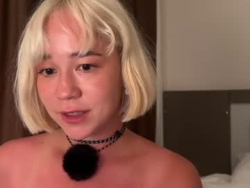 Watch hey__lucy´s Live Show on Chaturbate
