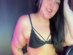 Watch emma-hoot1´s Live Show on BongaCams