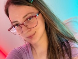 Watch ambeerwood´s Live Show on BongaCams