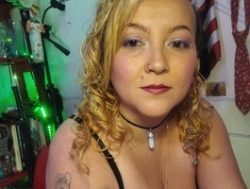 Monitabrown is Live on BongaCams: tip to vibe, guys! oil show #pantyhouse, #BDSM, #heels, #beer, #naked, #tatto, #squirt, #Oil show, heels ,feet in pantyhous, foot job, blow job, Handcuffs in hands, beer, control domi, BDSM Watch Monitabrown´s Live Show on BongaCams